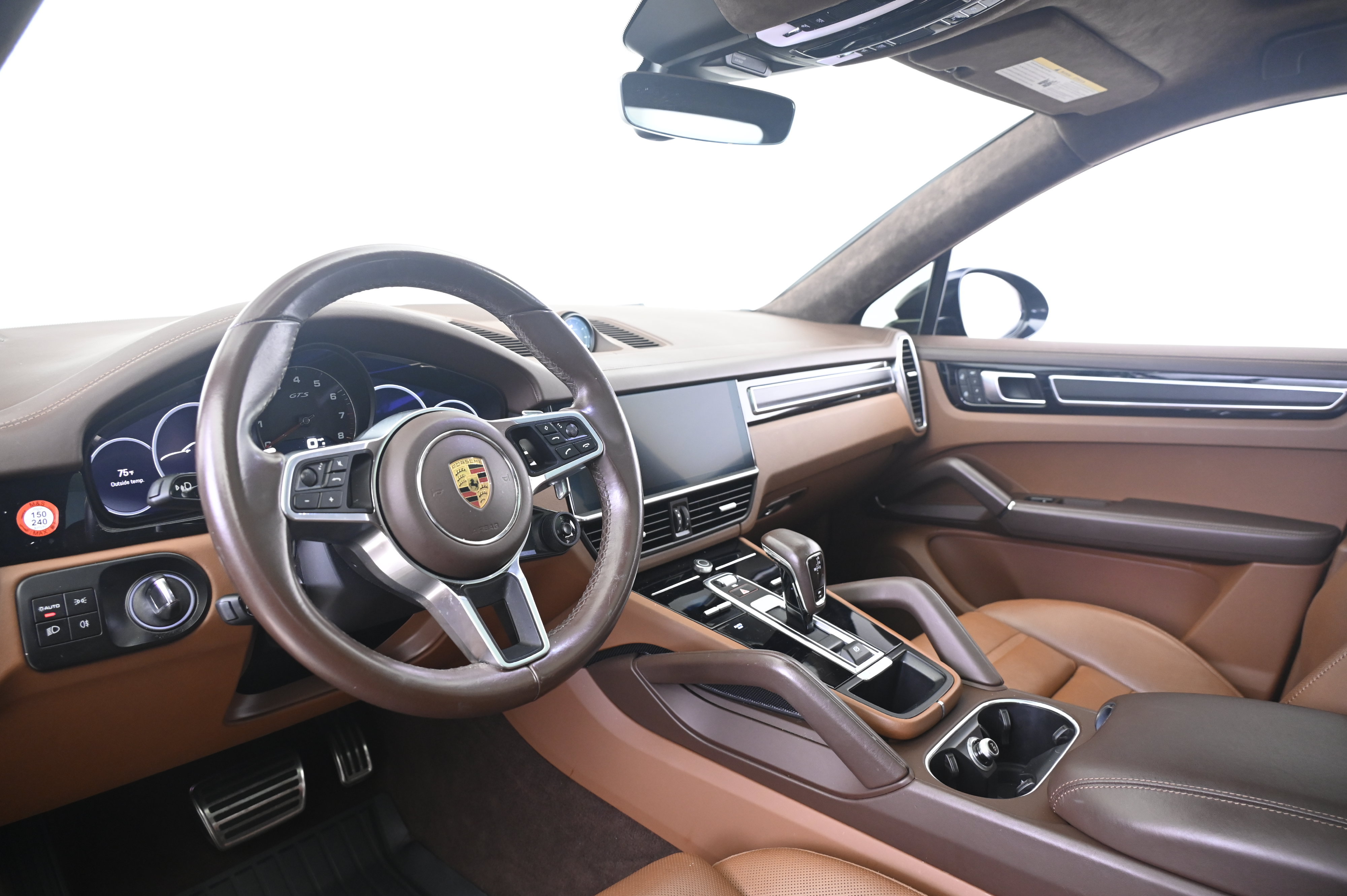 Certified 2023 Porsche Cayenne GTS AWD/4WD image 4