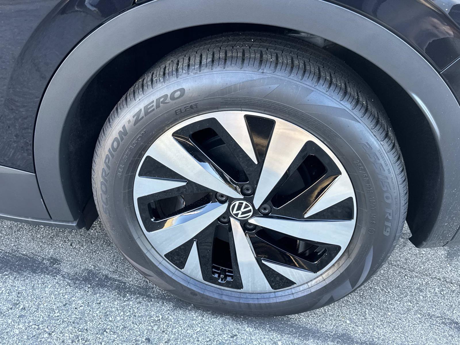 New 2026 Volkswagen ID.4 Pro RWD image 6