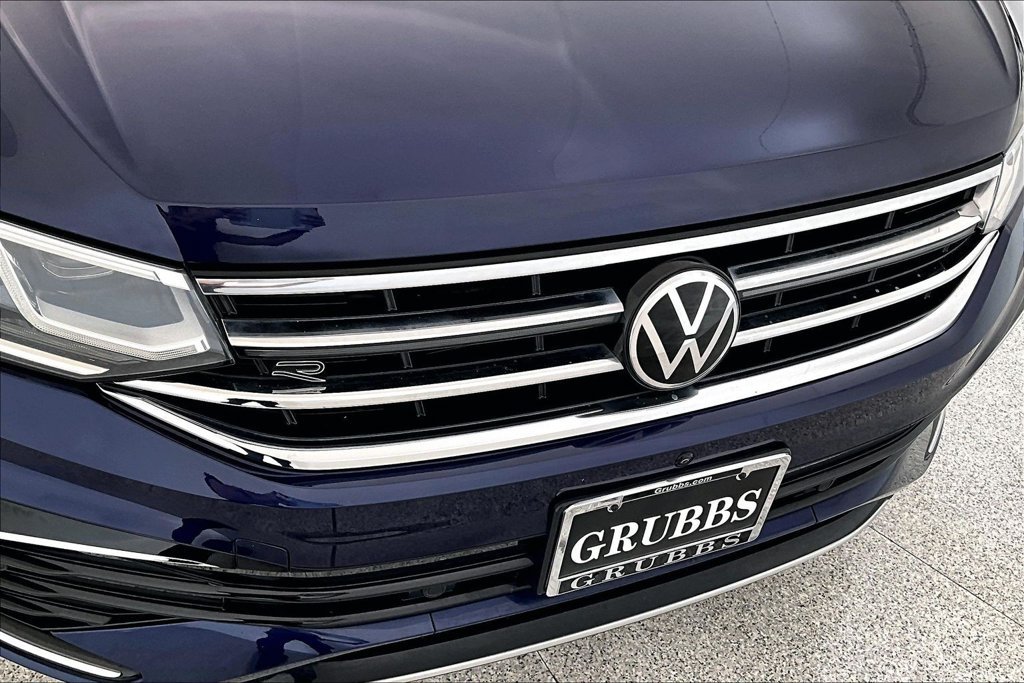 Used 2024 Volkswagen Tiguan SEL R-Line AWD/4WD image 35