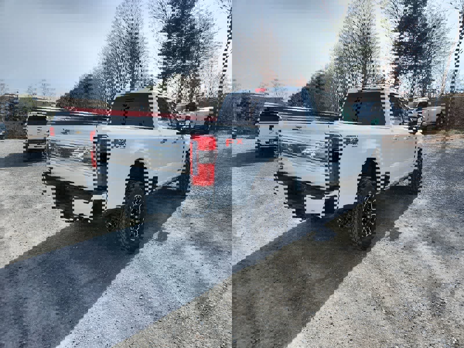 Used 2024 Ford F350 Platinum w/ FX4 Off-Road Package image 6