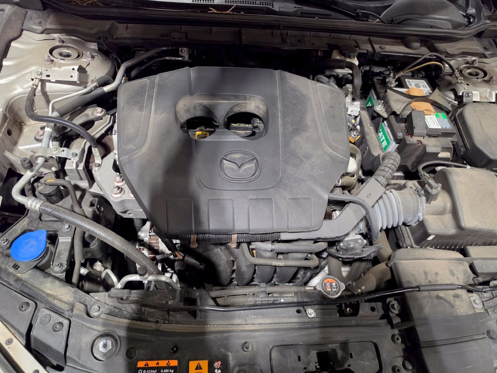 Used 2024 MAZDA MAZDA3 s FWD image 9