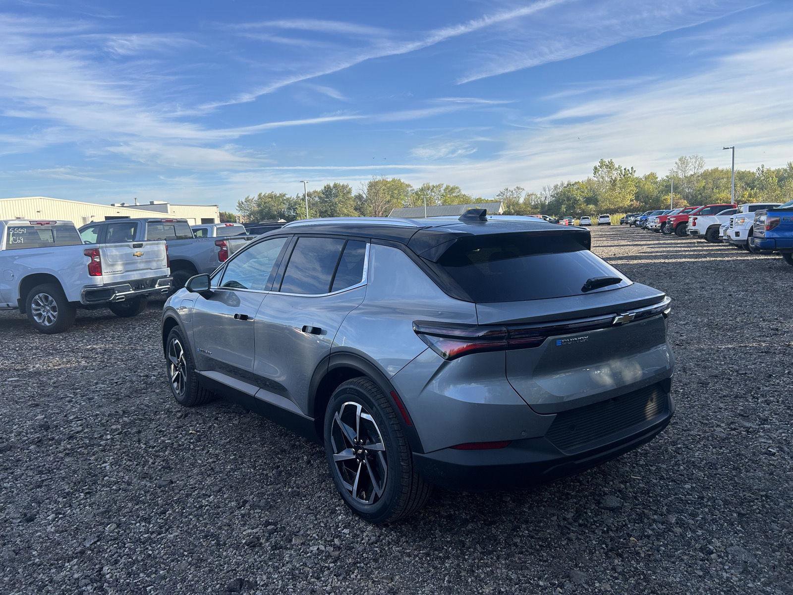 New 2026 Chevrolet Equinox EV LT image 7