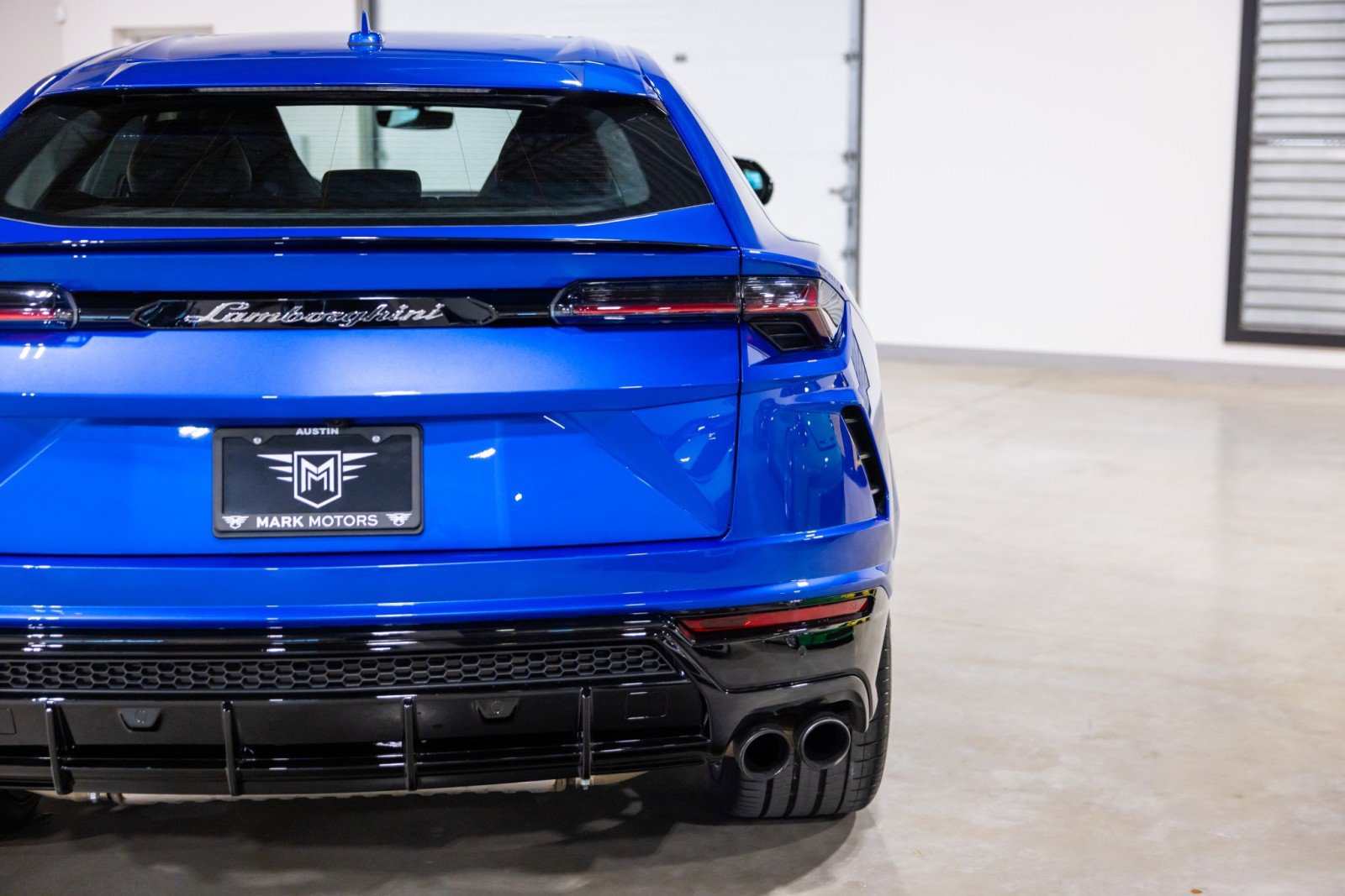 Used 2022 Lamborghini Urus image 13