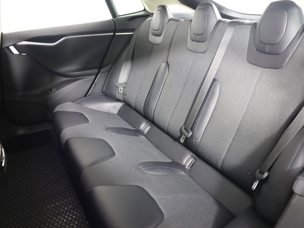 Used 2014 Tesla Model S 60 image 29