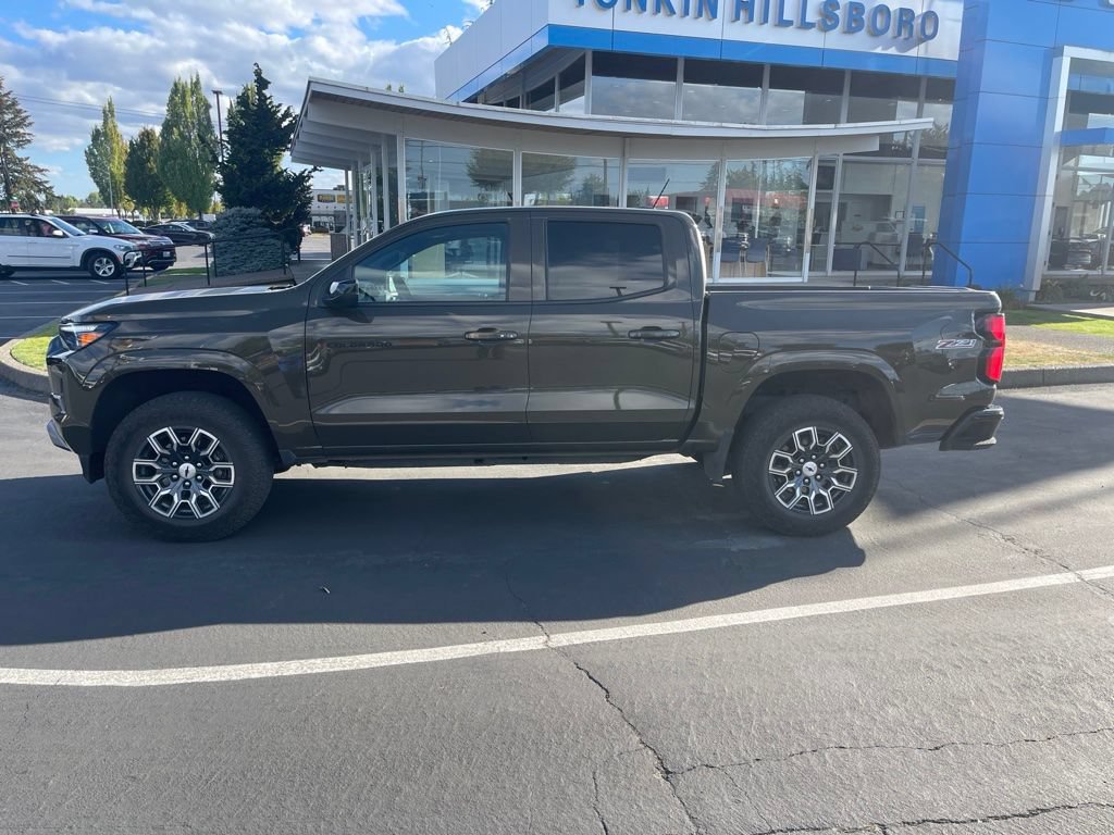 Used 2024 Chevrolet Colorado Z71 w/ Z71 Convenience Package 2 AWD/4WD image 2