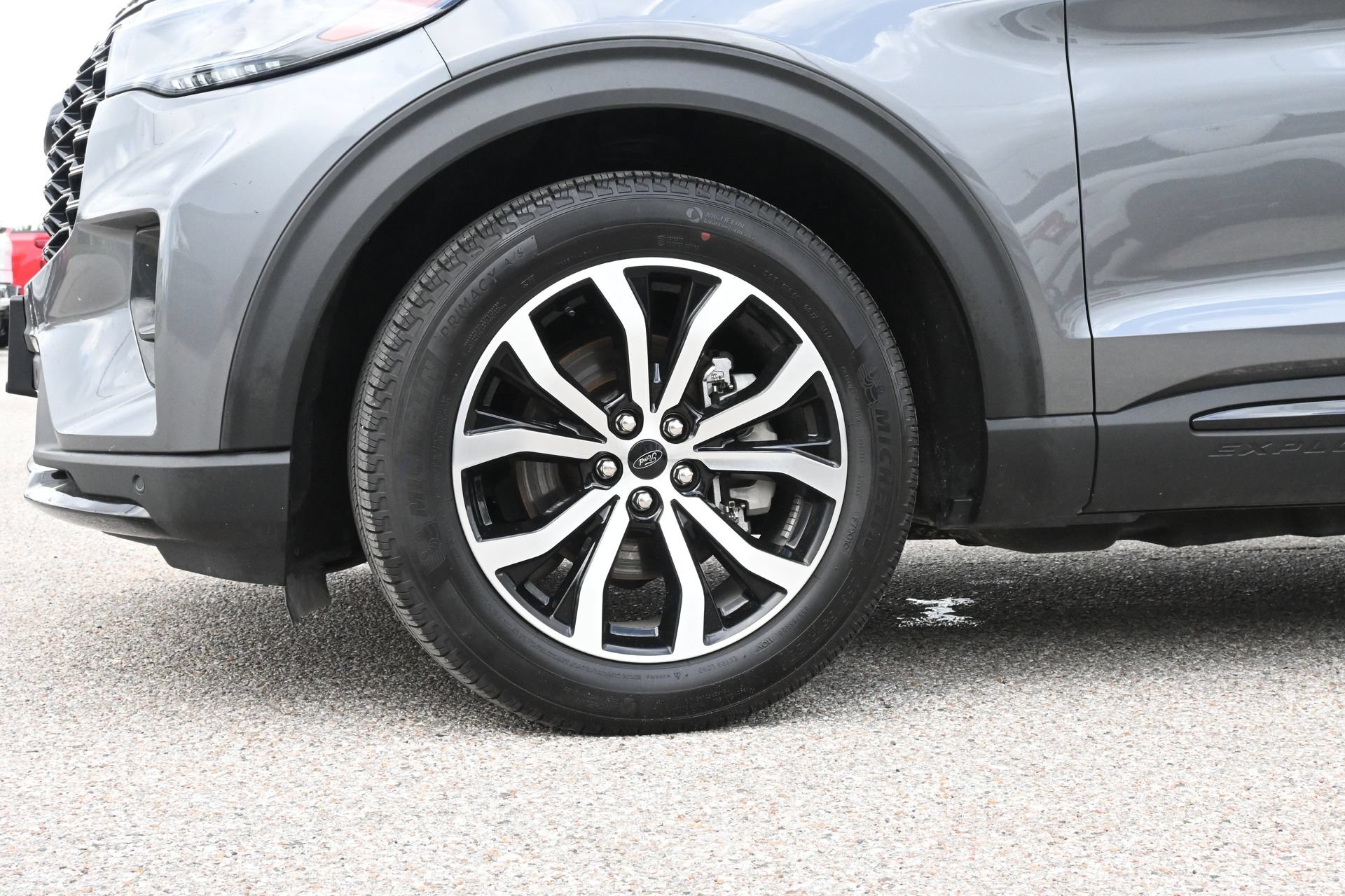 Certified 2025 Ford Explorer ST-Line RWD image 27