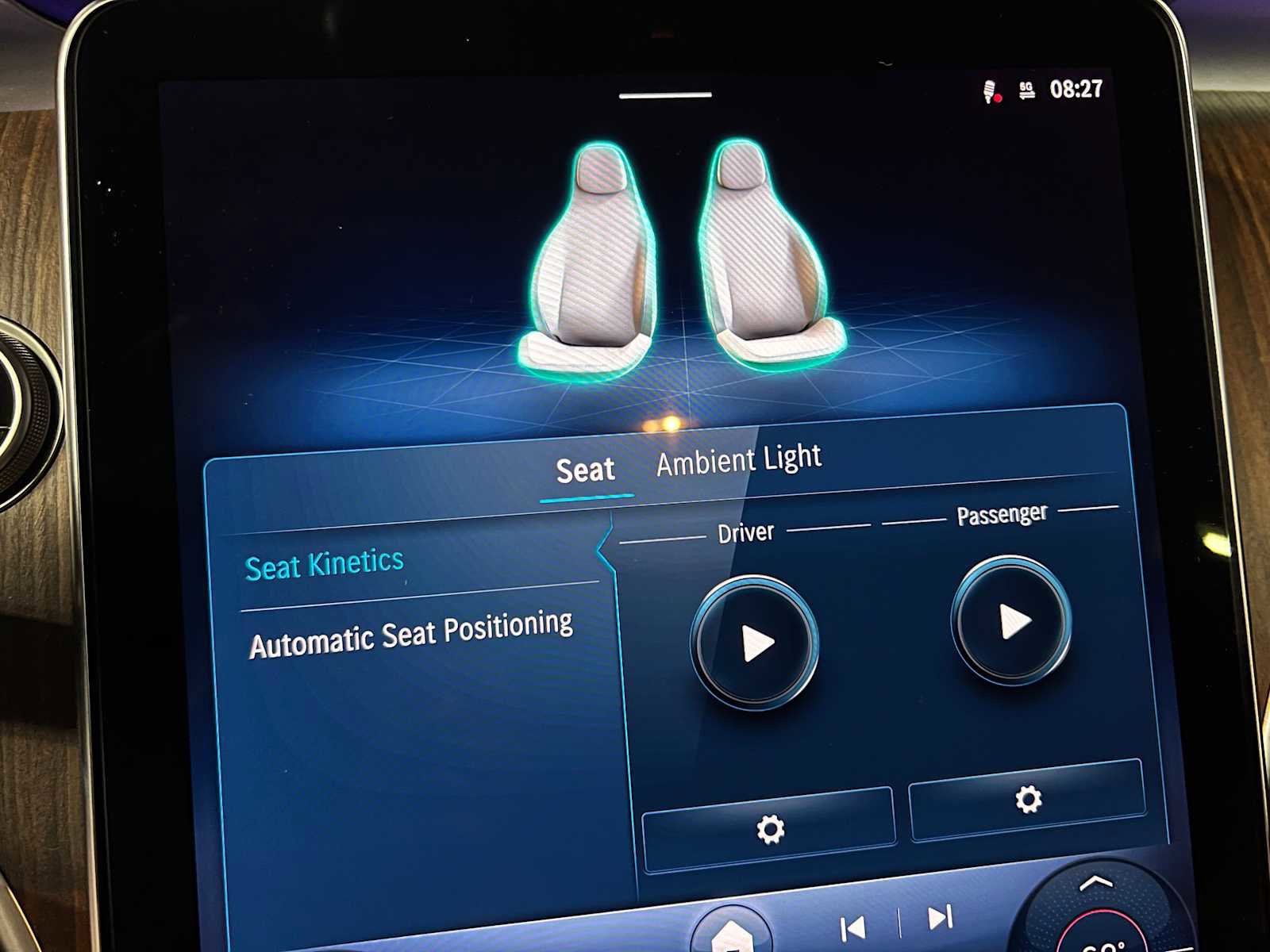 Used 2025 Mercedes-Benz C 300 4MATIC Sedan image 34