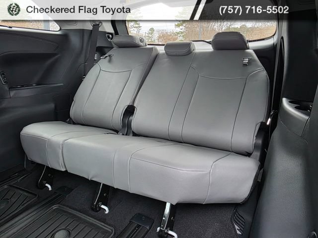 New 2026 Toyota Sienna XLE AWD/4WD image 7