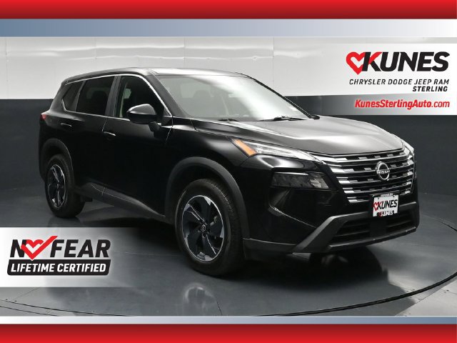 Used 2025 Nissan Rogue SV AWD/4WD image 1