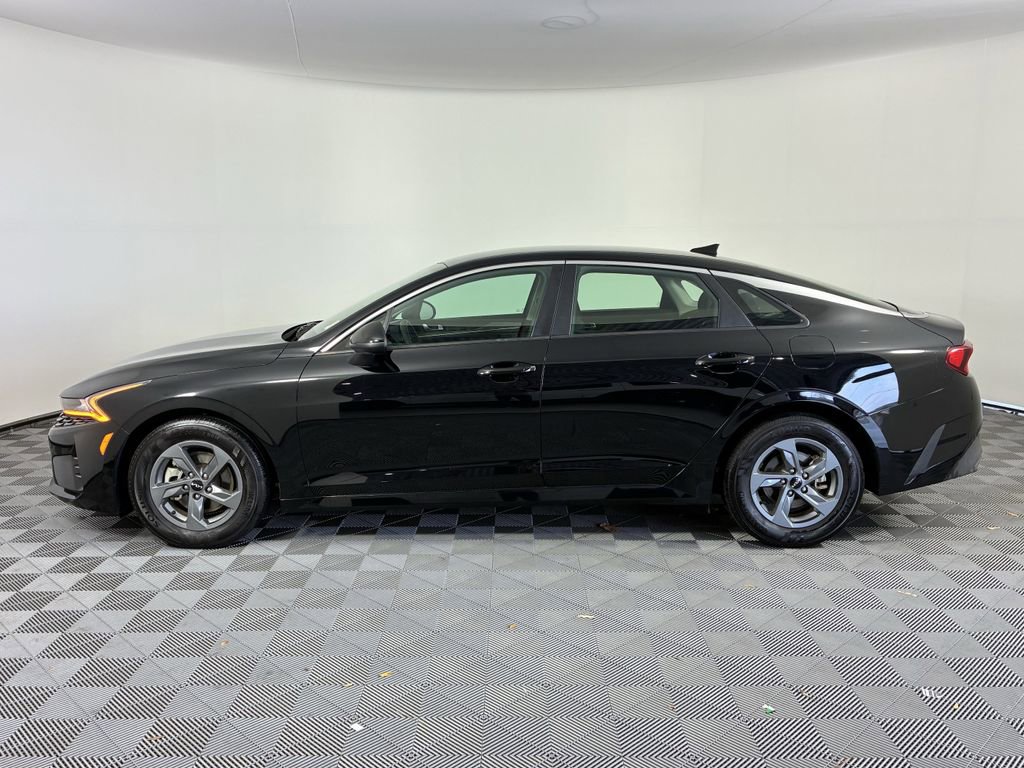 Used 2022 Kia K5 LX image 4
