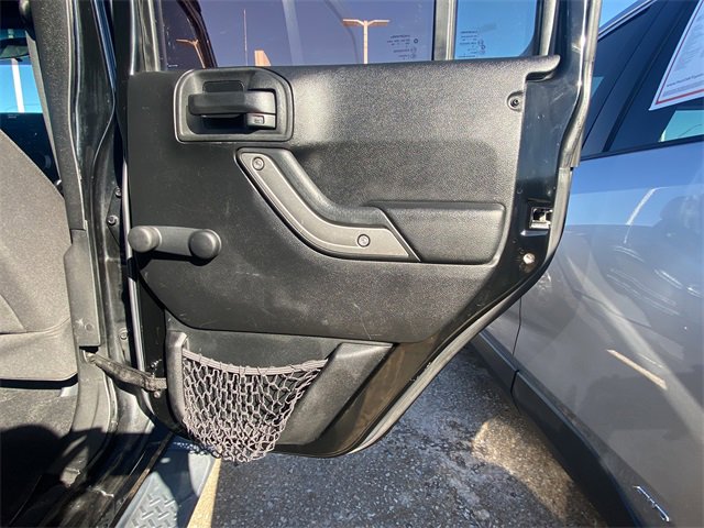 Used 2015 Jeep Wrangler Unlimited Sport image 12