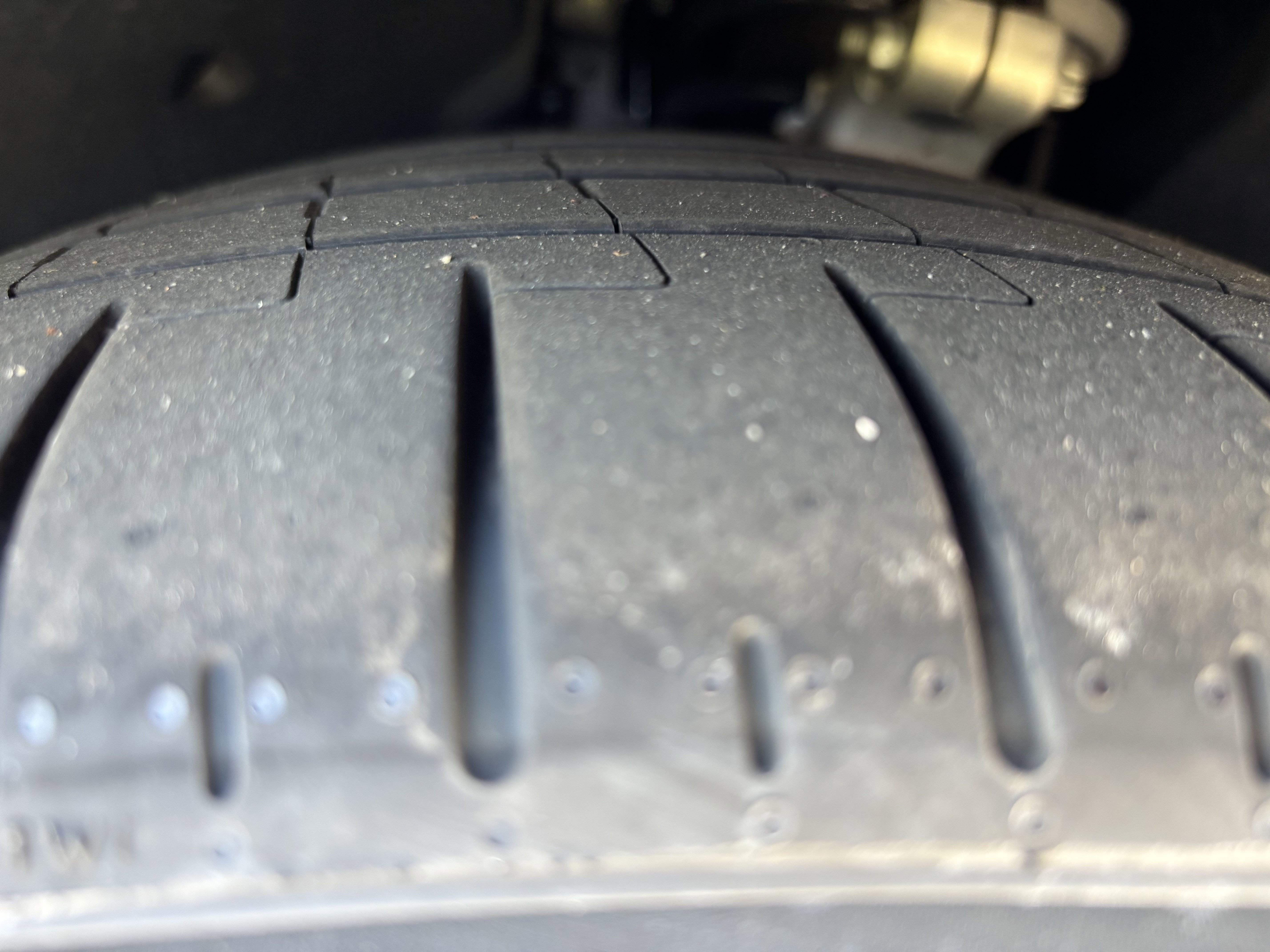 Used 2025 BMW M5 w/ Carbon Package AWD/4WD image 12