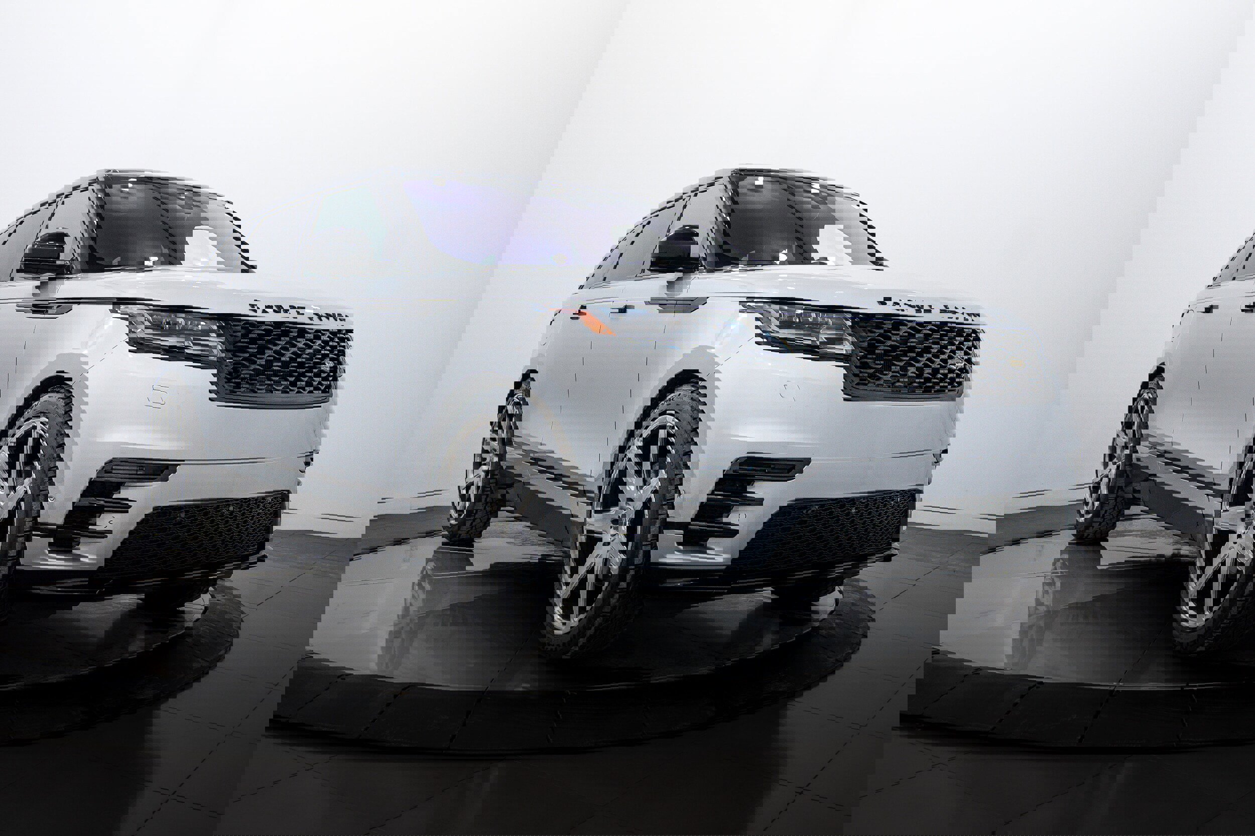 Used 2018 Land Rover Range Rover Velar R-Dynamic SE