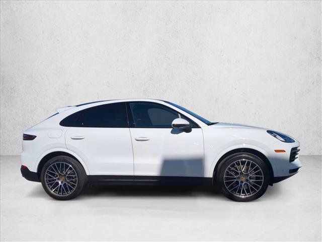 Used 2023 Porsche Cayenne Coupe video 4