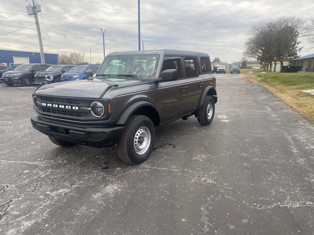 New 2025 Ford Bronco 4-Door image 3