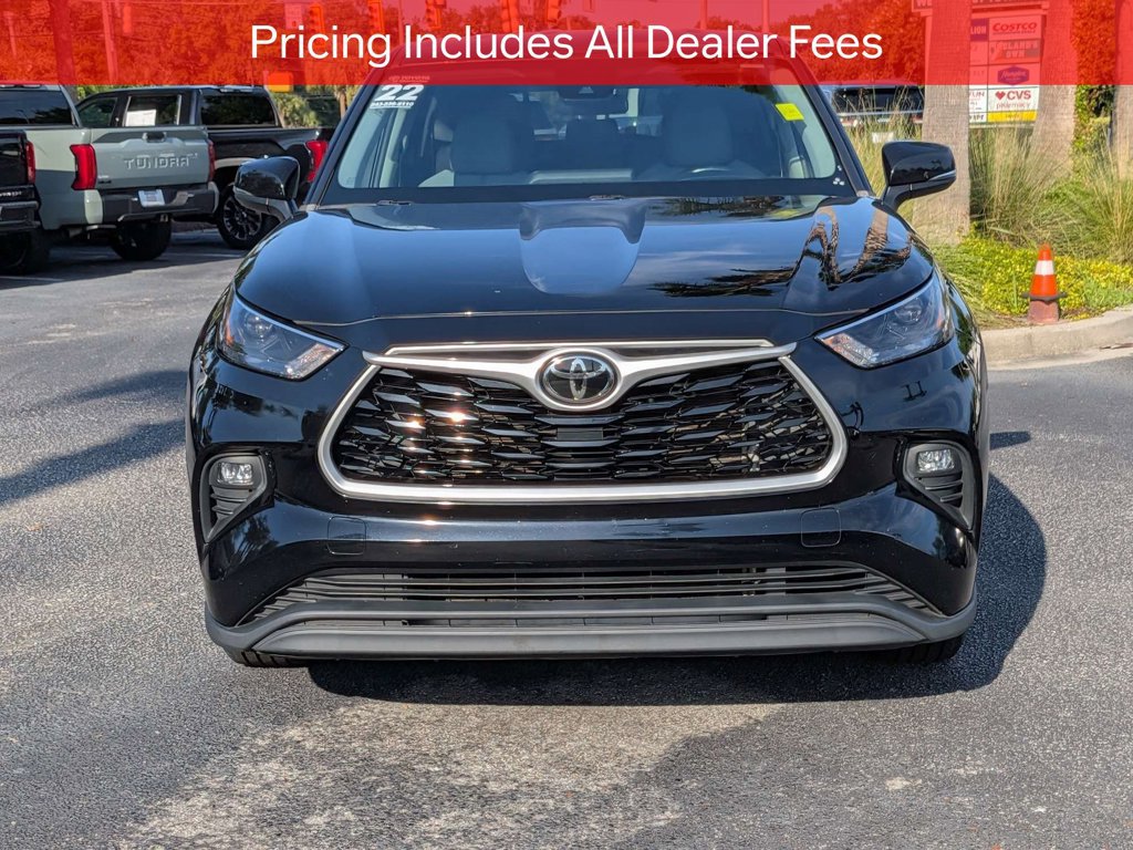 Used 2022 Toyota Highlander LE FWD image 10