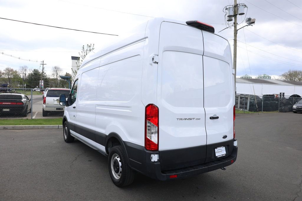 Used 2023 Ford Transit 250 148 High Roof RWD image 3