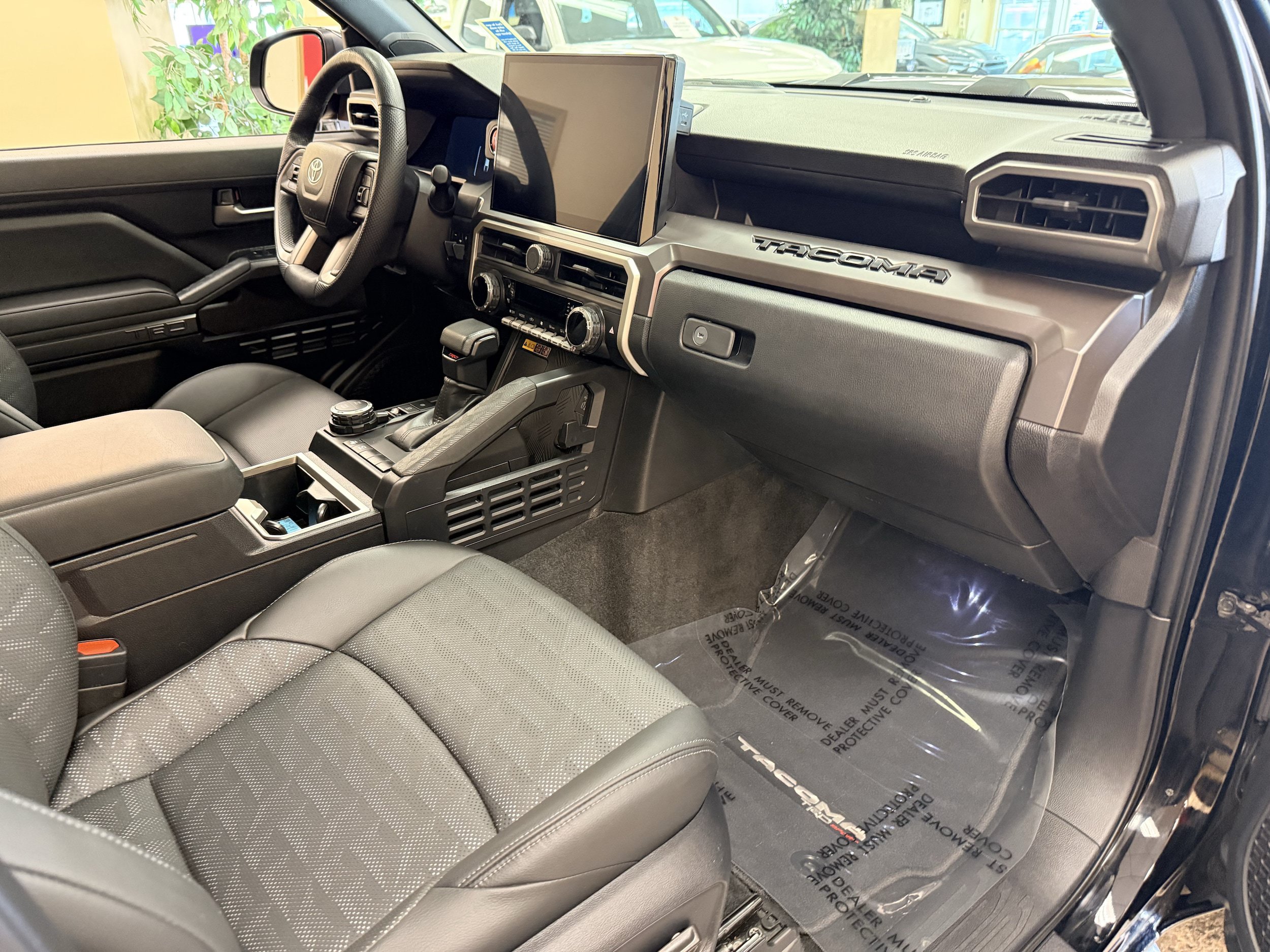 Used 2024 Toyota Tacoma TRD Sport w/ TRD Sport Premium Package AWD/4WD image 28