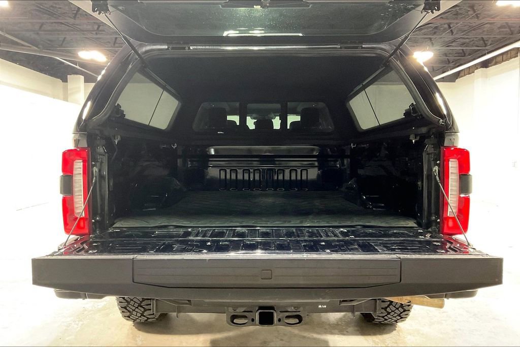 Used 2023 Ford F250 Lariat w/ Lariat Ultimate Package AWD/4WD image 36