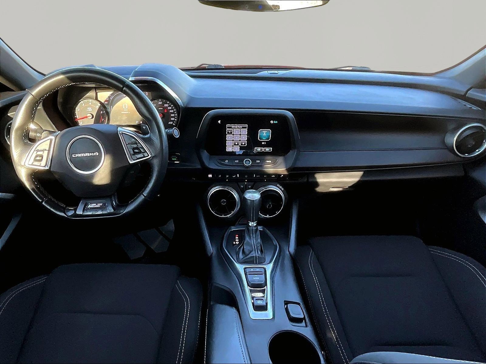 Used 2018 Chevrolet Camaro SS RWD image 7