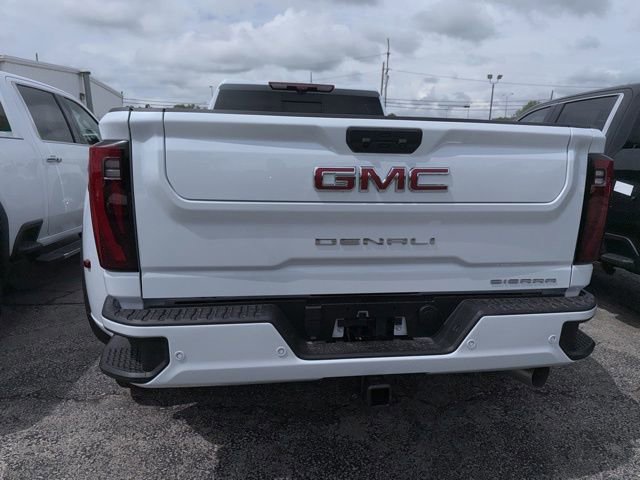 New 2026 GMC Sierra 3500 Denali w/ Denali Reserve Package AWD/4WD image 11