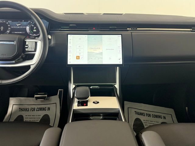 Used 2025 Land Rover Range Rover SE image 21
