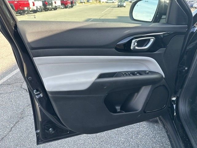 Used 2026 Jeep Compass Limited image 15