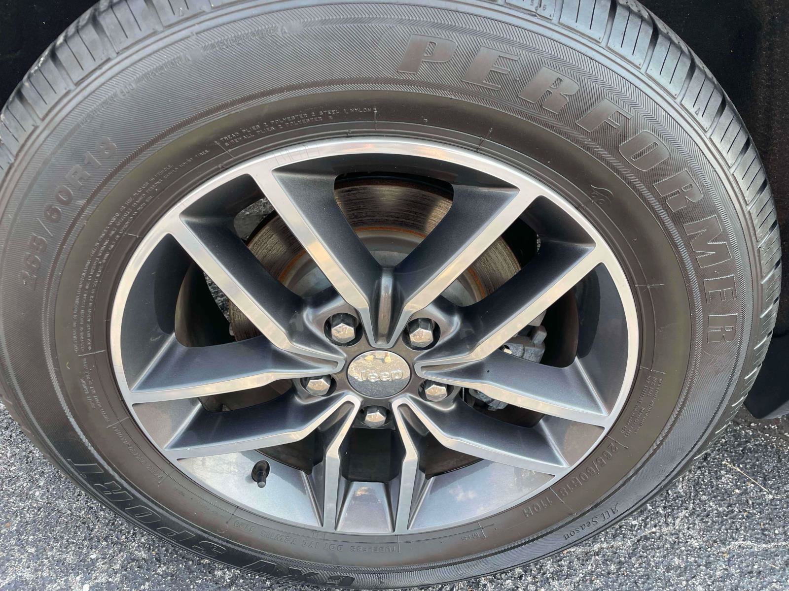 Used 2018 Jeep Grand Cherokee Limited RWD image 12