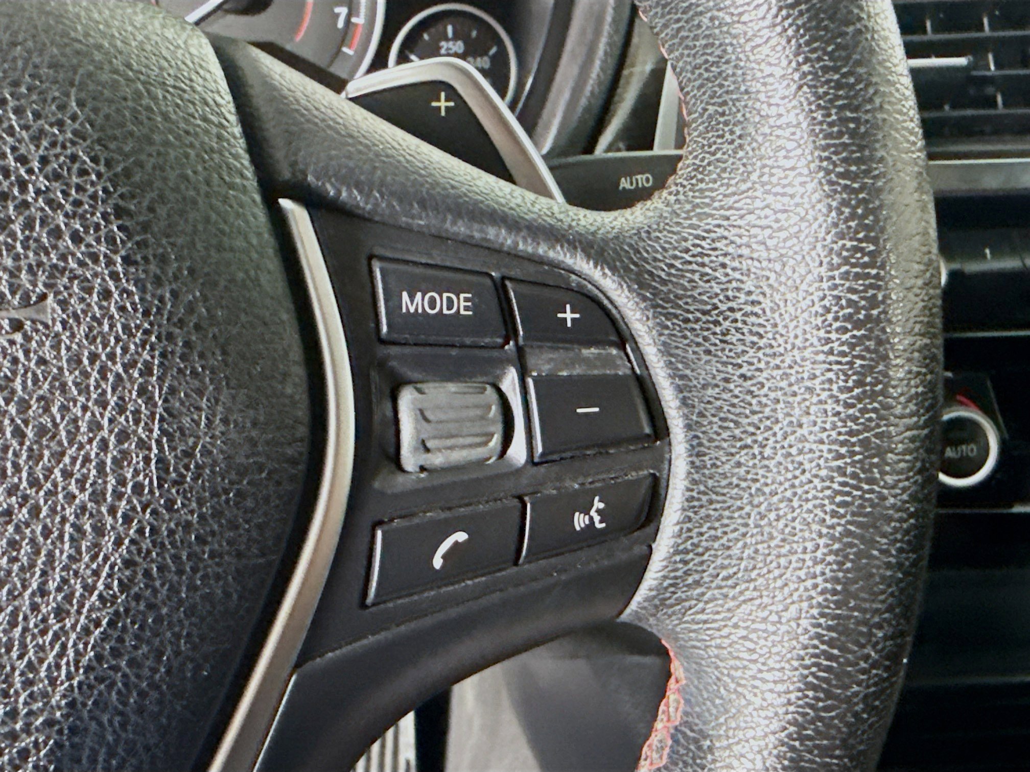 Used 2017 BMW 330e image 15