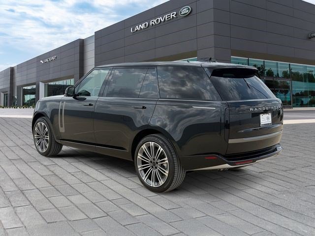 New 2026 Land Rover Range Rover Long Wheelbase SE AWD/4WD image 3