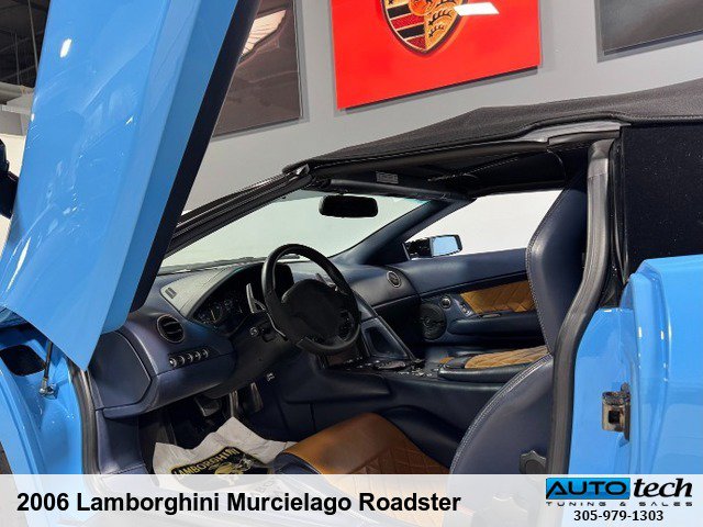 Used 2006 Lamborghini Murcielago Roadster AWD/4WD image 8