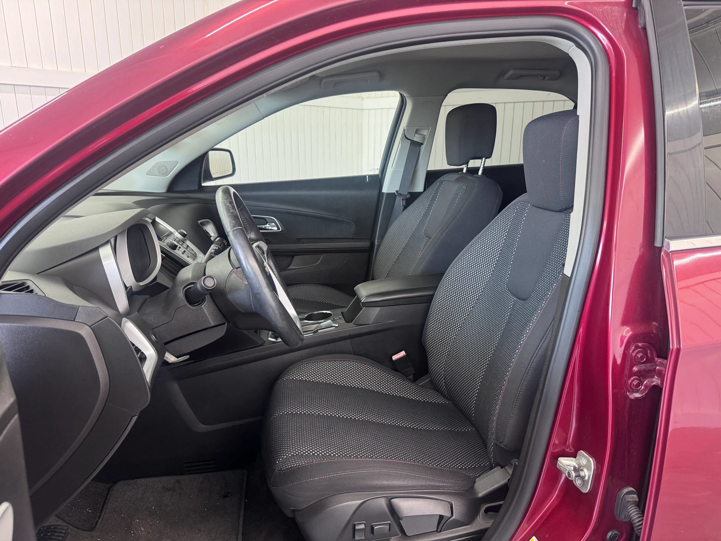 Used 2010 Chevrolet Equinox LT w/ Vehicle Interface Package FWD image 9
