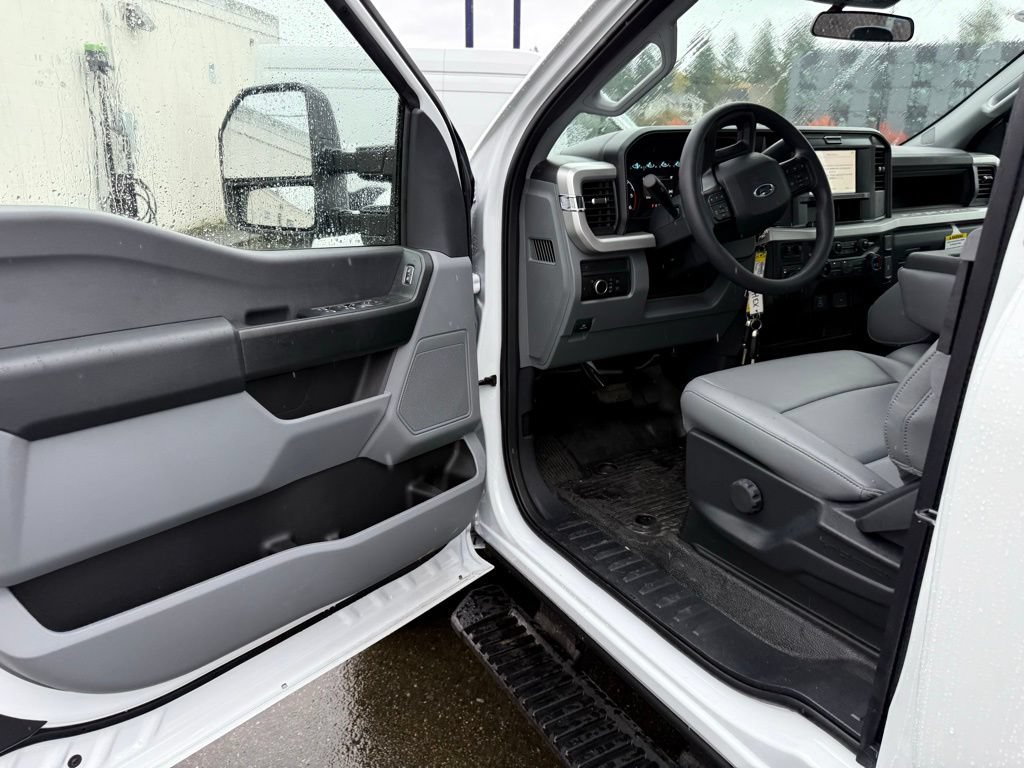New 2025 Ford F350 XL AWD/4WD image 33