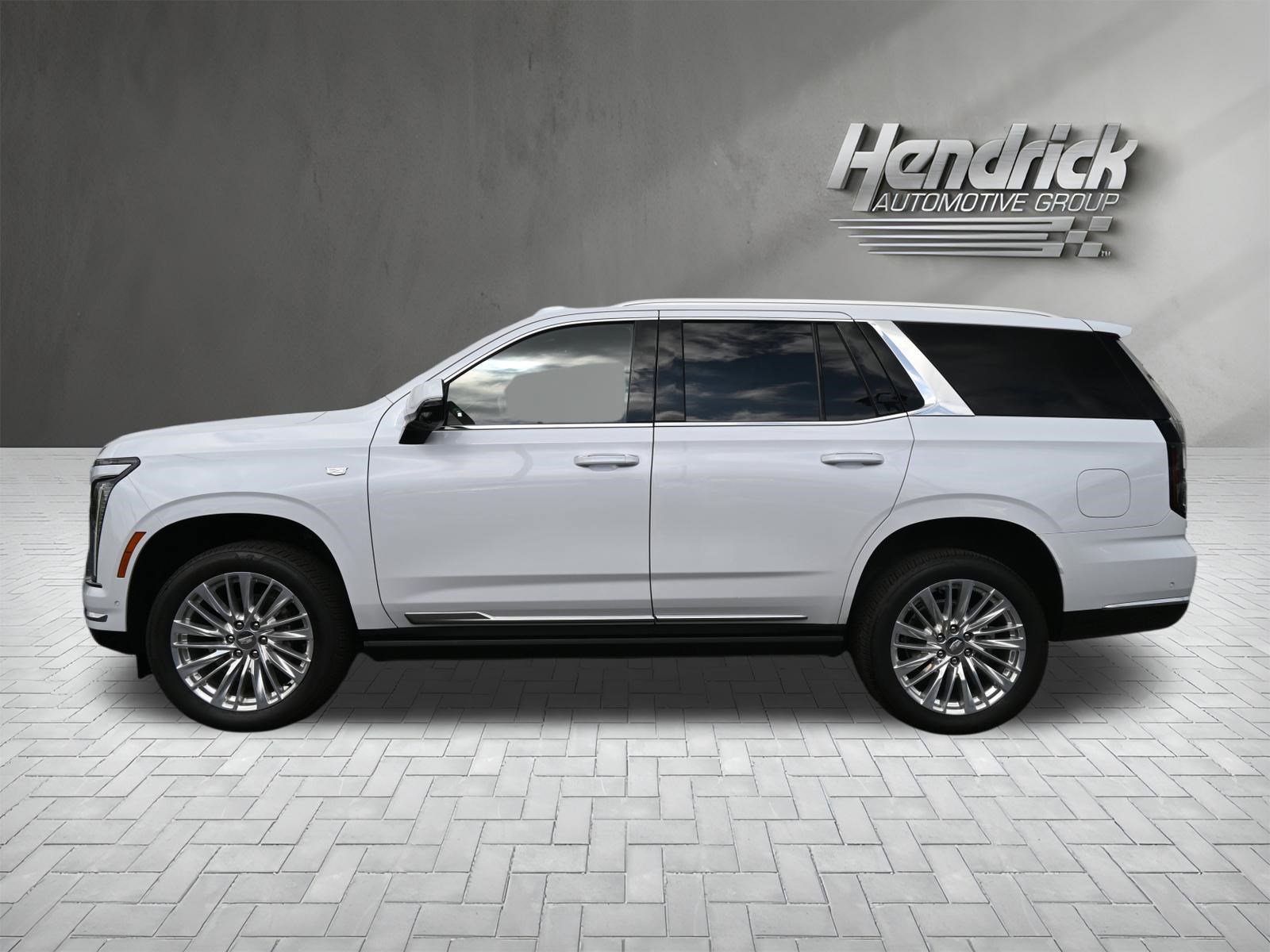 Used 2026 Cadillac Escalade Luxury w/ LPO, Floor Liner Package AWD/4WD image 7