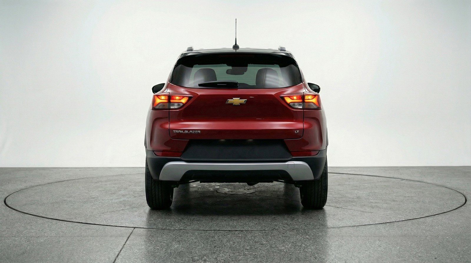 Used 2025 Chevrolet TrailBlazer LT w/ Driver Confidence Package image 7