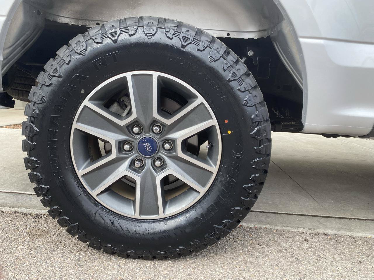 Used 2017 Ford F150 XL w/ Equipment Group 101A Mid RWD image 20