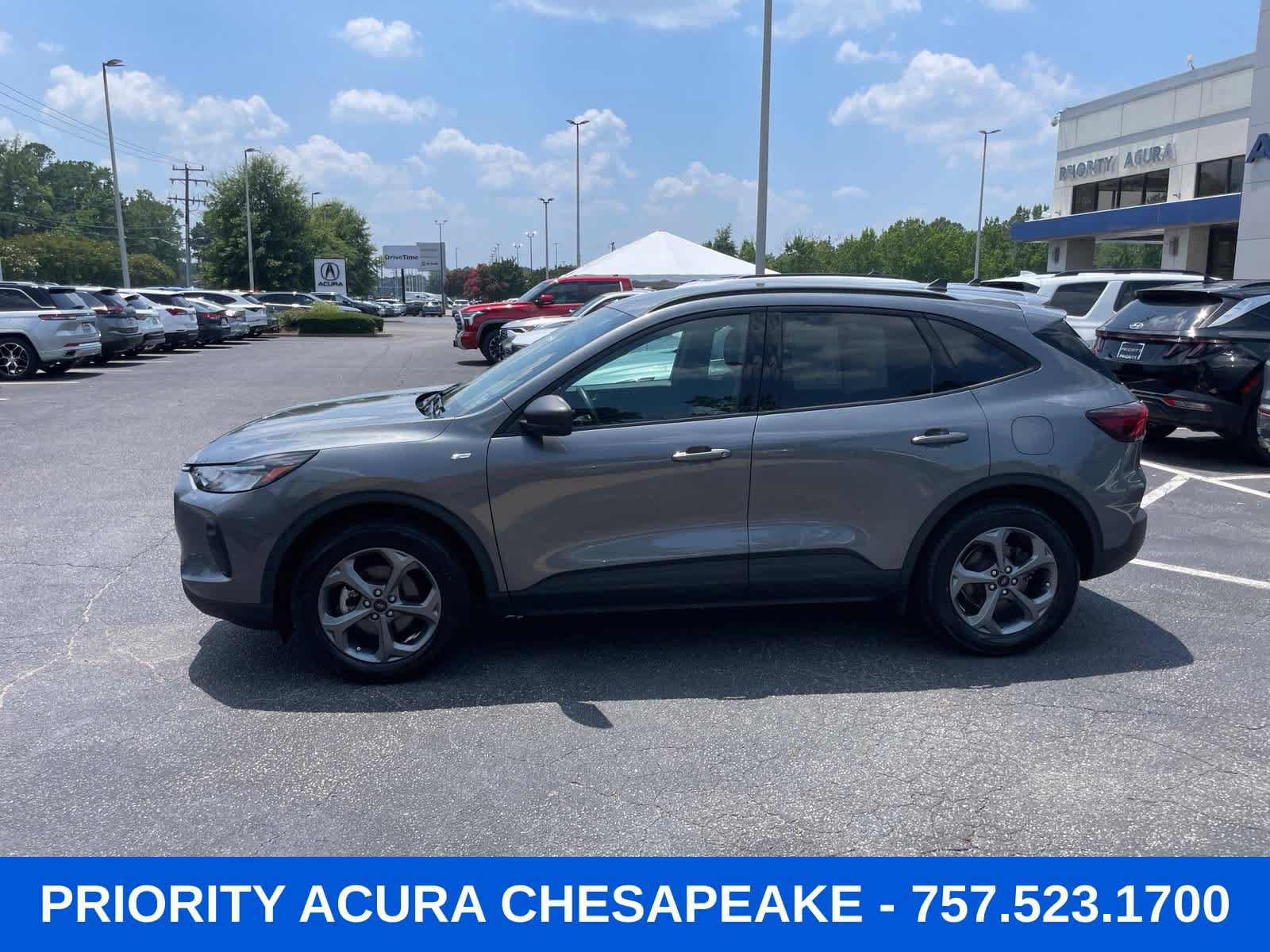 Used 2025 Ford Escape ST-Line AWD/4WD image 3