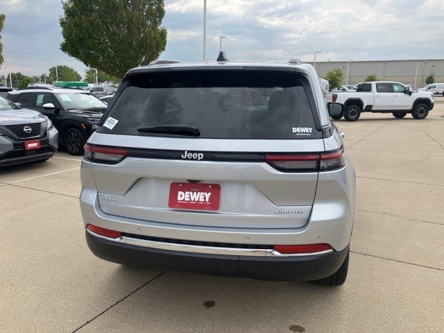 New 2025 Jeep Grand Cherokee Limited w/ Trailer Tow Package image 7