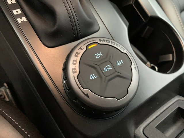 Used 2025 Ford Bronco Outer Banks image 25