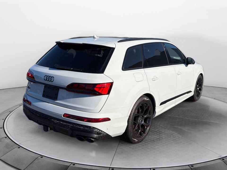 New 2026 Audi SQ7 Prestige image 7