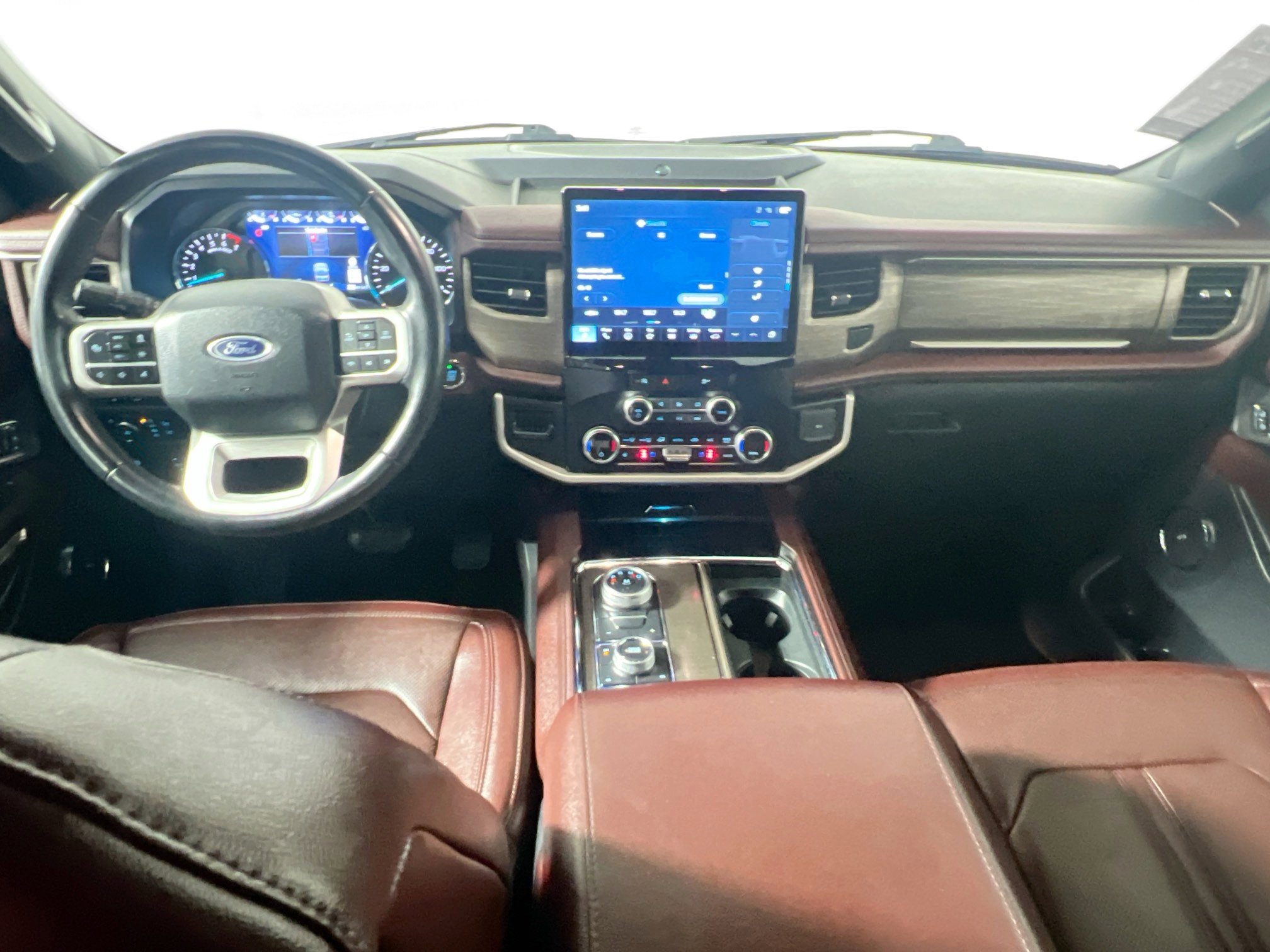 Used 2024 Ford Expedition Limited image 30