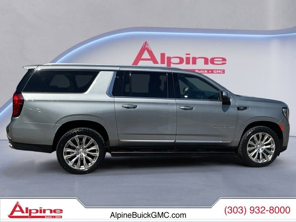Used 2023 GMC Yukon XL Denali AWD/4WD image 6