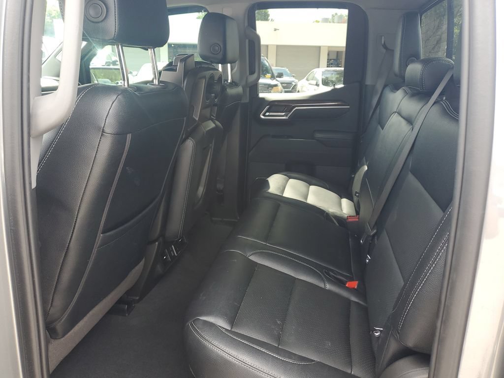 Certified 2024 GMC Sierra 1500 SLE w/ Preferred Package RWD image 11