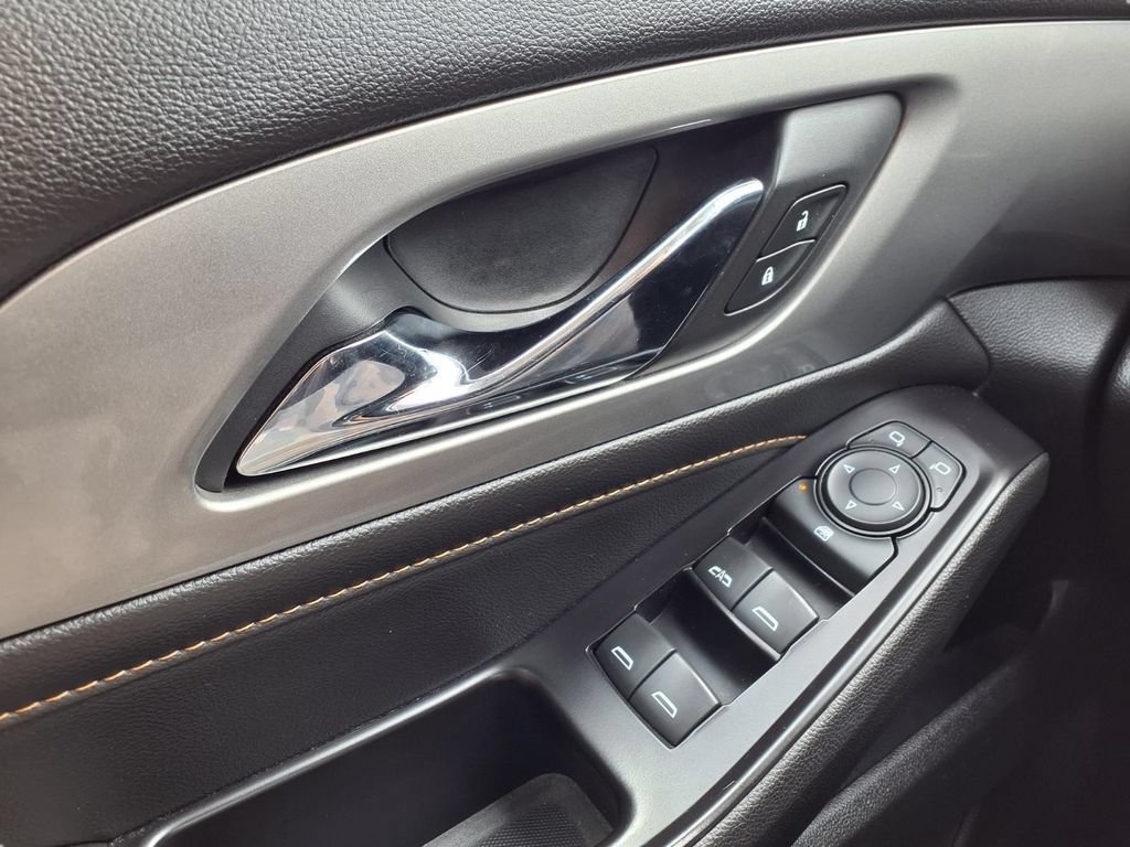 Used 2019 Chevrolet Traverse LT AWD/4WD image 19