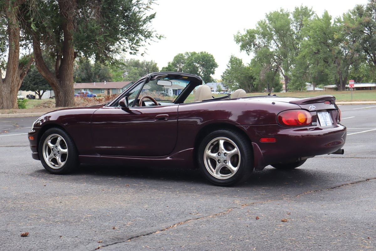 Used 2000 MAZDA MX-5 Miata RWD image 7