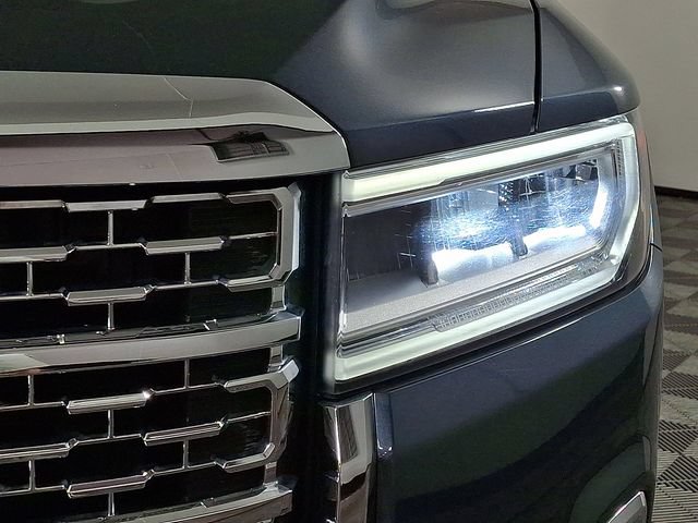 Used 2020 GMC Acadia Denali w/ Technology Package AWD/4WD image 9