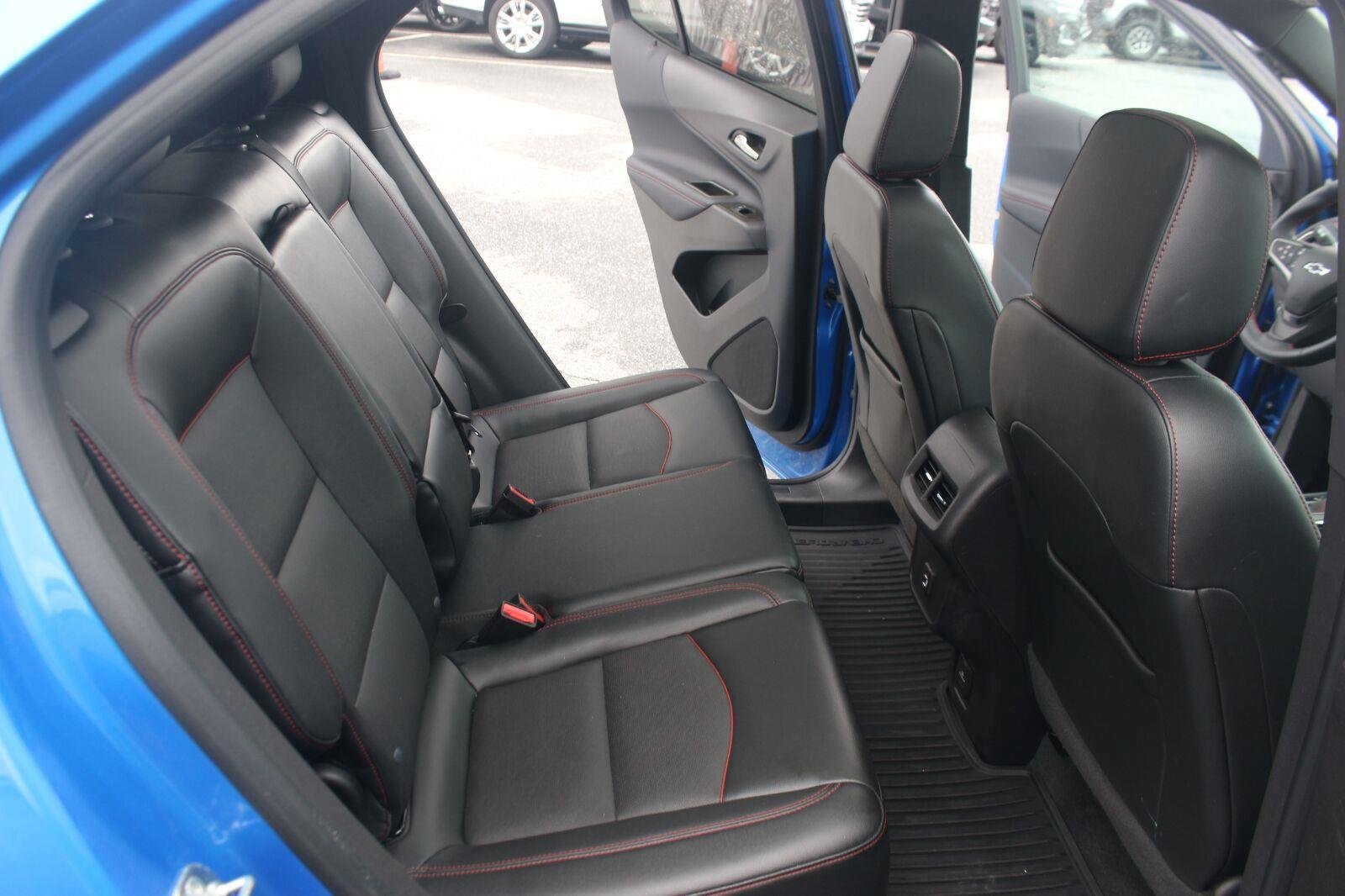 Used 2024 Chevrolet Equinox RS w/ RS Leather Package AWD/4WD image 35