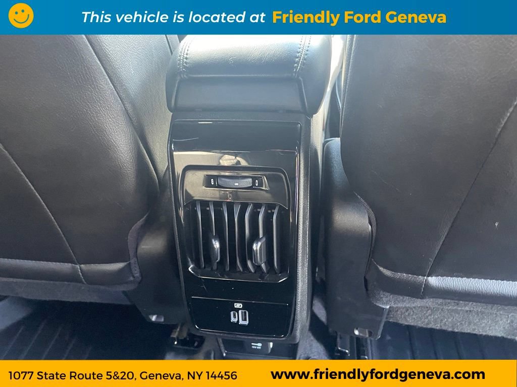 Used 2023 Jeep Compass Latitude w/ Convenience Group AWD/4WD image 30