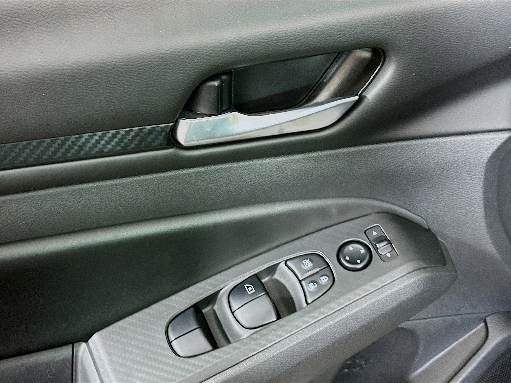 Used 2024 Nissan Altima 2.5 SV image 15