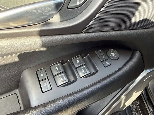 Used 2019 Cadillac Escalade Premium Luxury w/ Escalade Sport Edition image 22